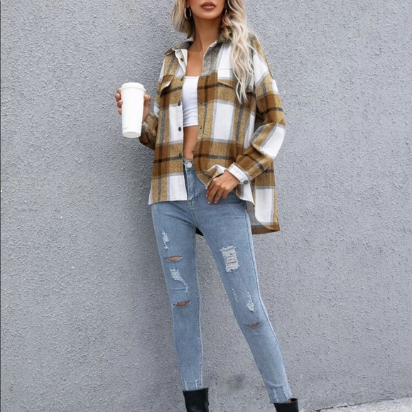 Plaid button down  jacket - Picture 7 of 16